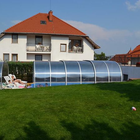 Villa Nova Hévíz Buitenkant foto