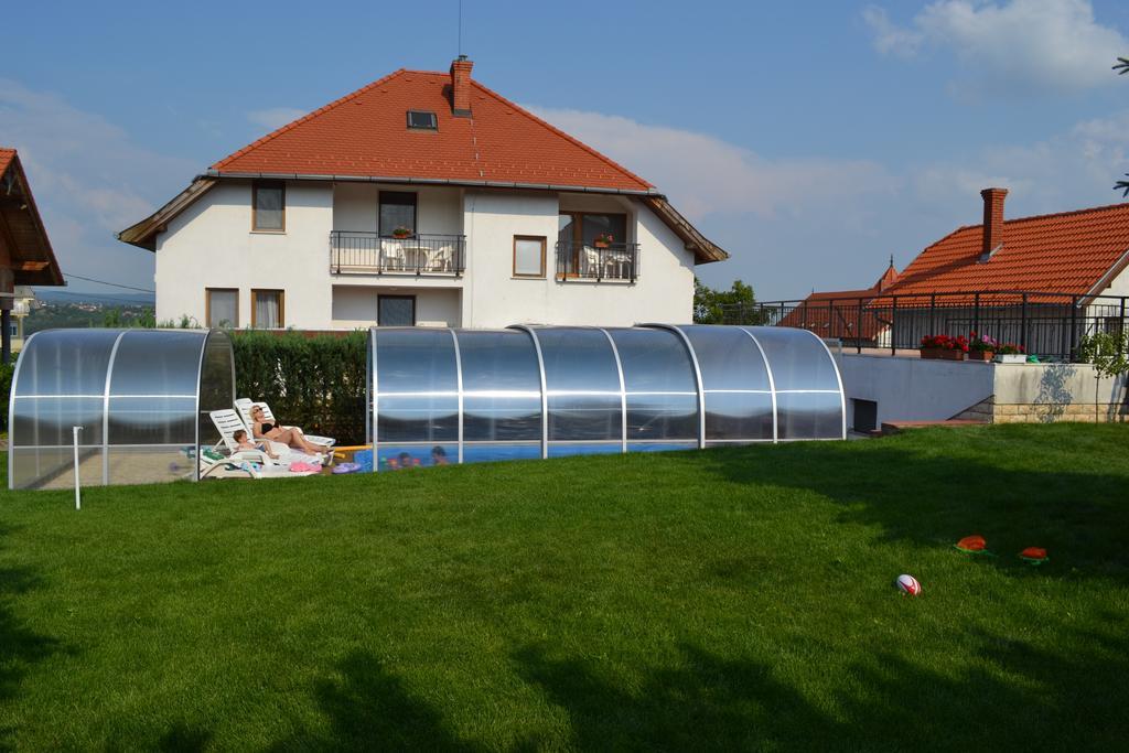 Villa Nova Hévíz Buitenkant foto